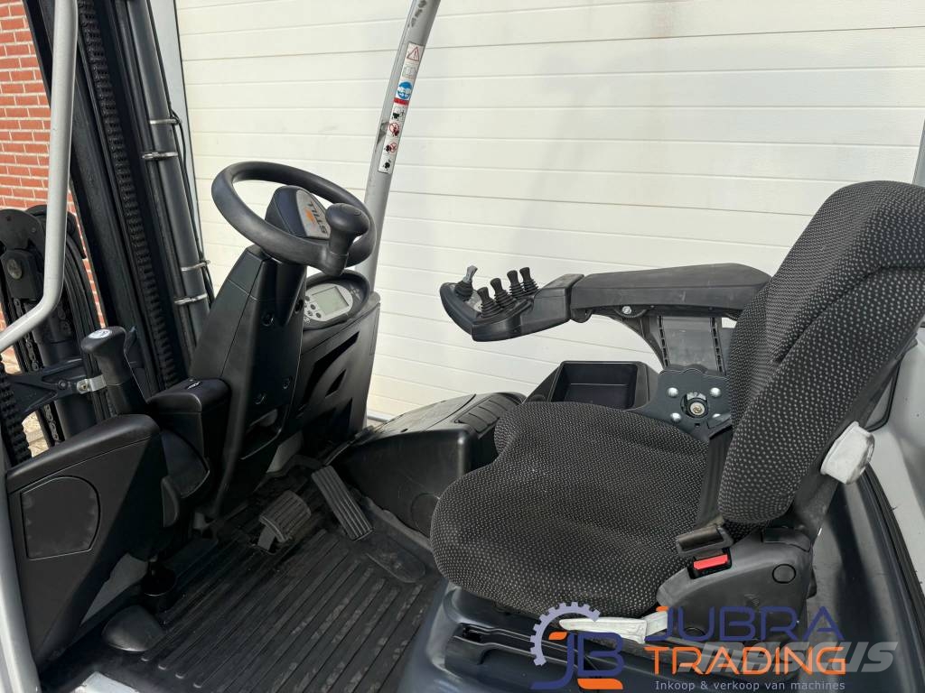 Still RX70-35 LPG forklifts