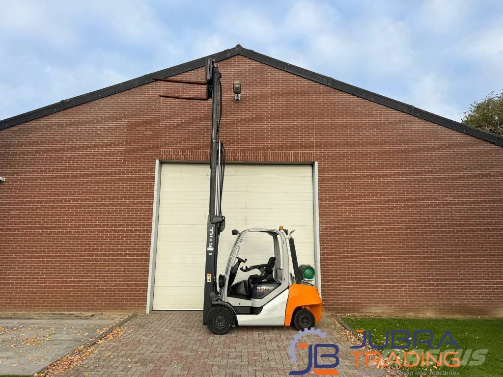 Still RX70-35 LPG forklifts