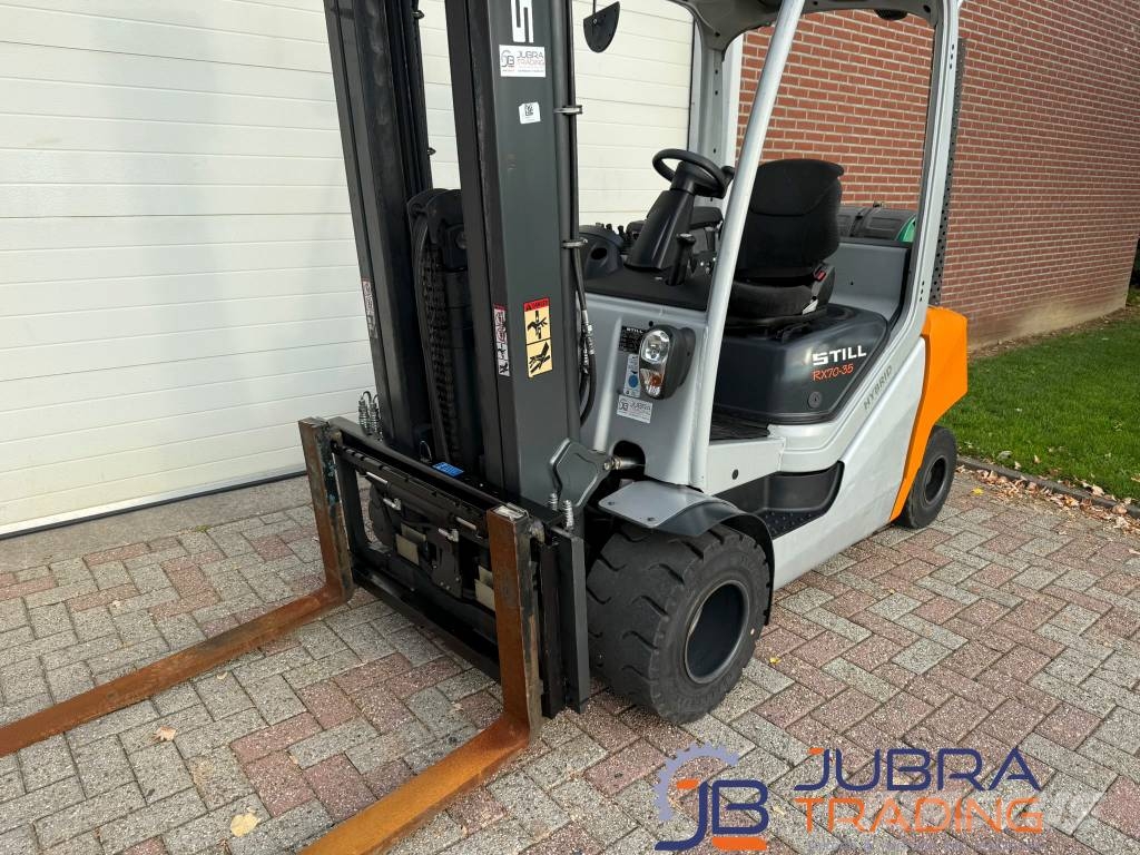 Still RX70-35 LPG forklifts