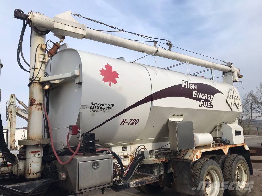 International PayStar 5600 i Tankerli kamyonlar