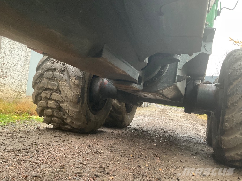 John Deere 1510G IBC شاحنات