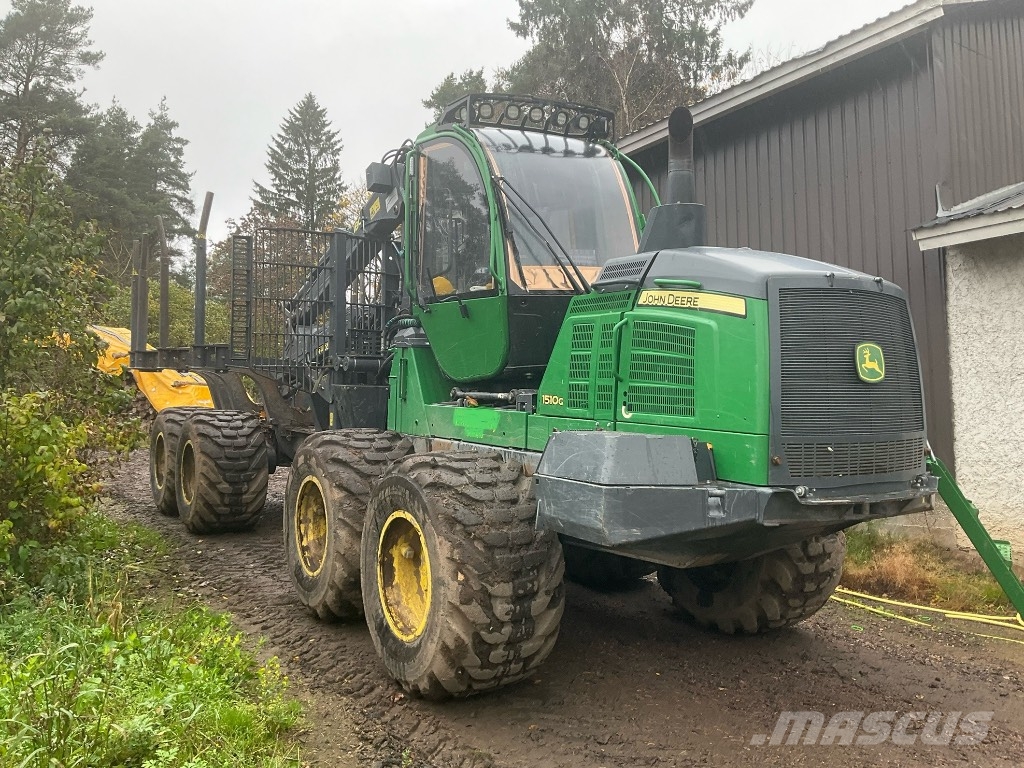 John Deere 1510G IBC شاحنات