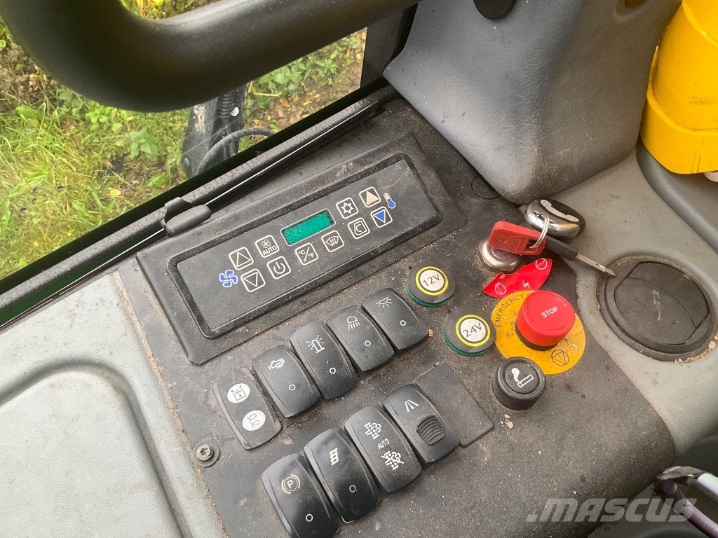 John Deere 1510G IBC شاحنات