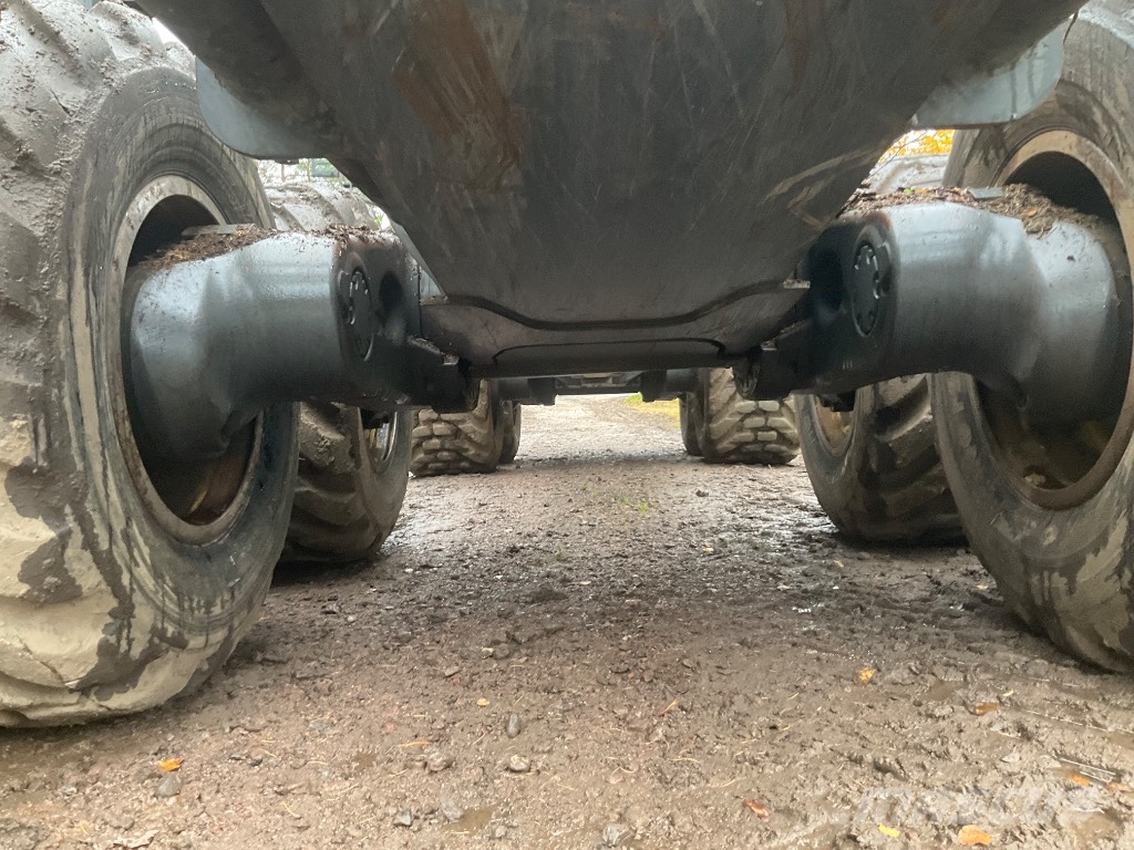 John Deere 1510G IBC شاحنات
