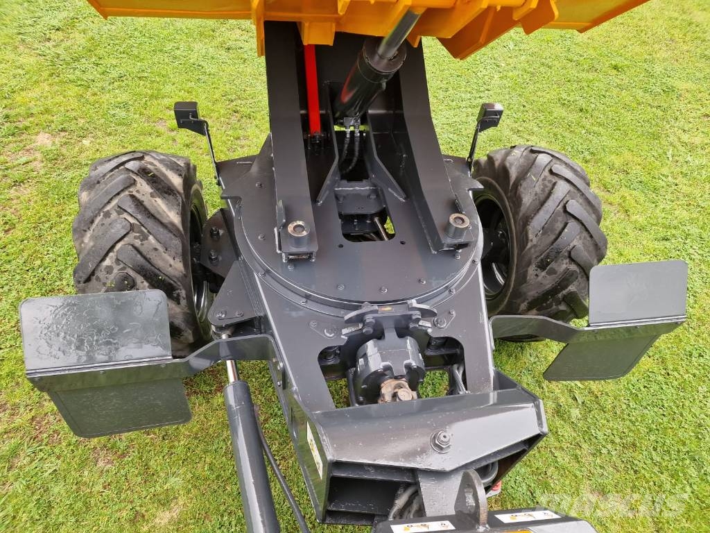 Thwaites MACH 2066 Stavebné sklápače