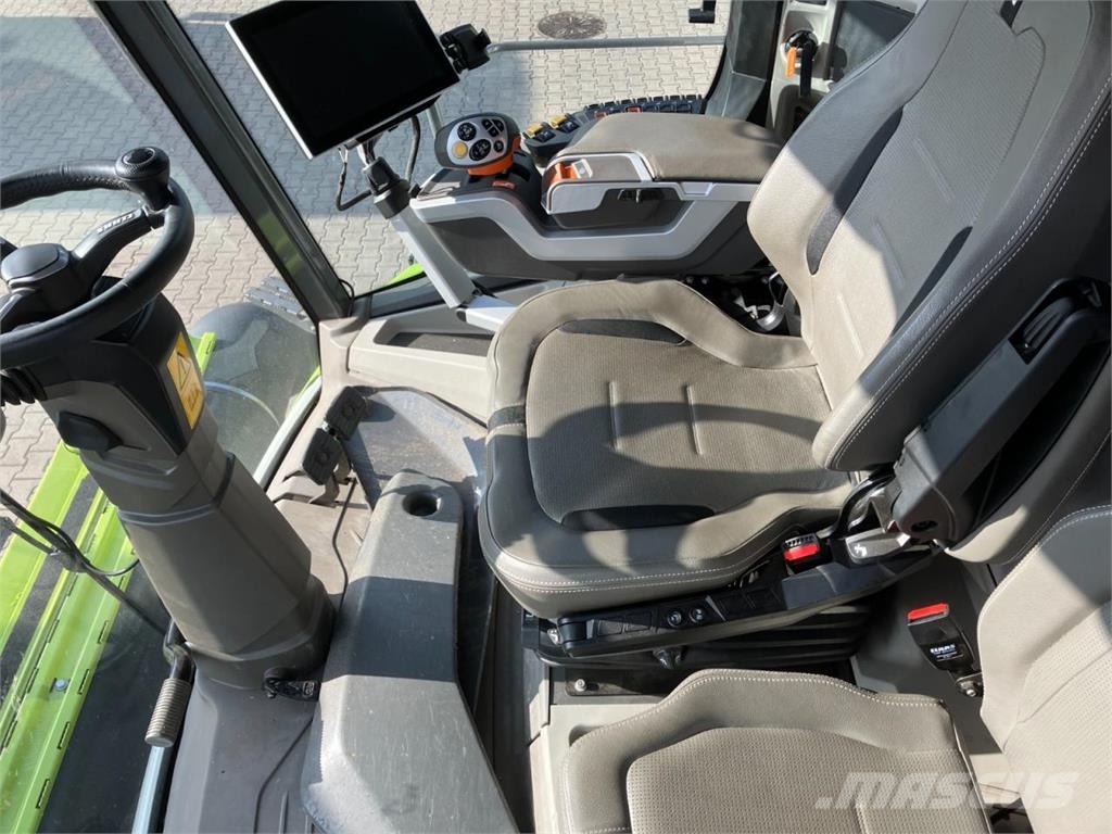 CLAAS Lexion 8900 TT Kombajni