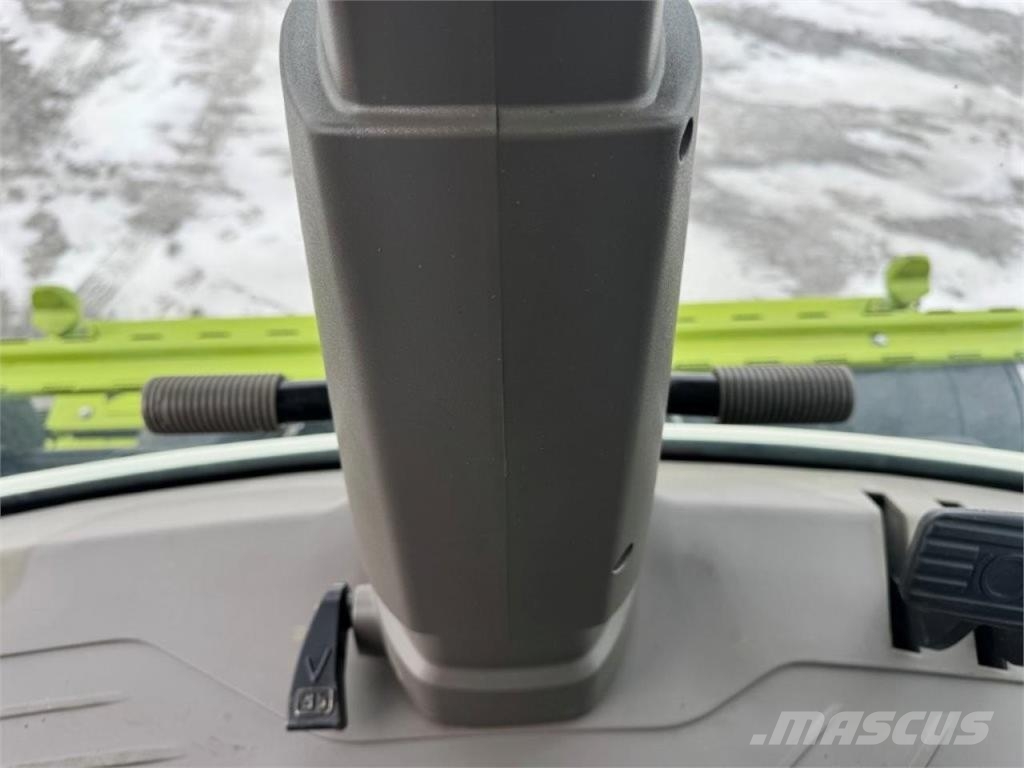 CLAAS Lexion 8900 TT Kombajni