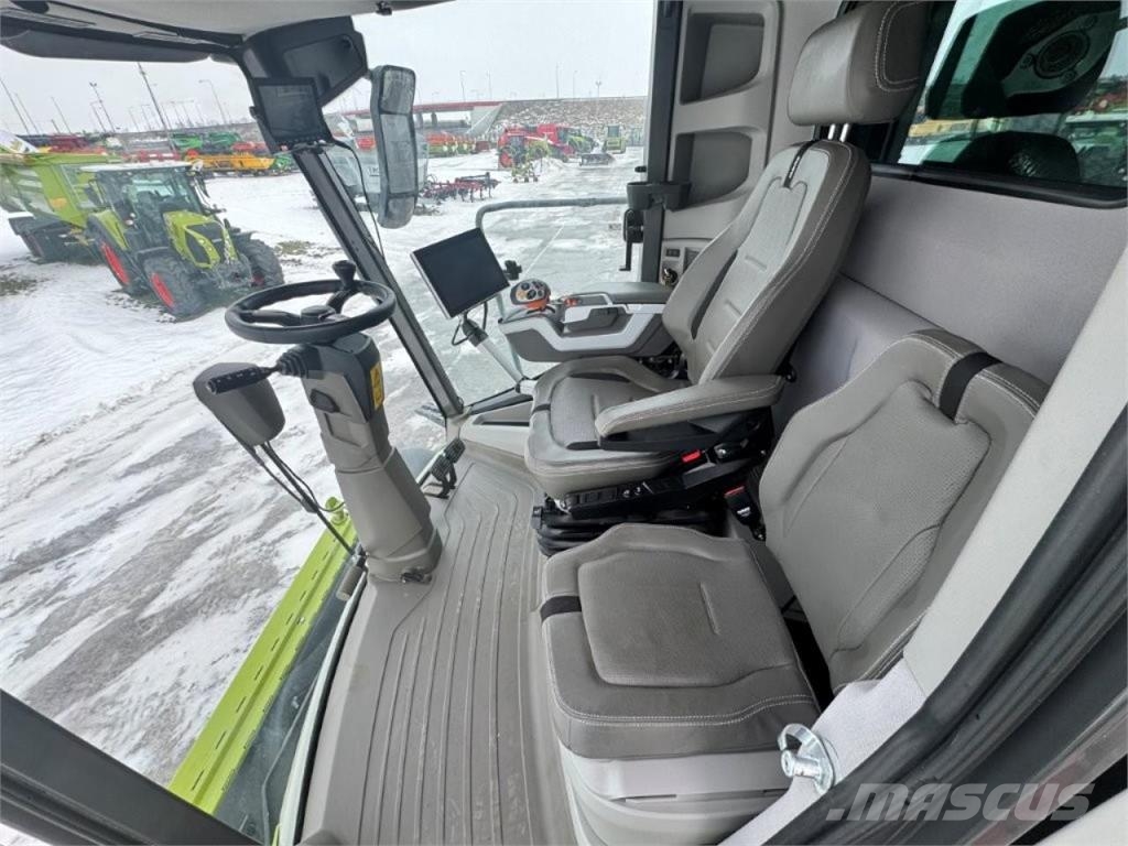 CLAAS Lexion 8900 TT Kombajni