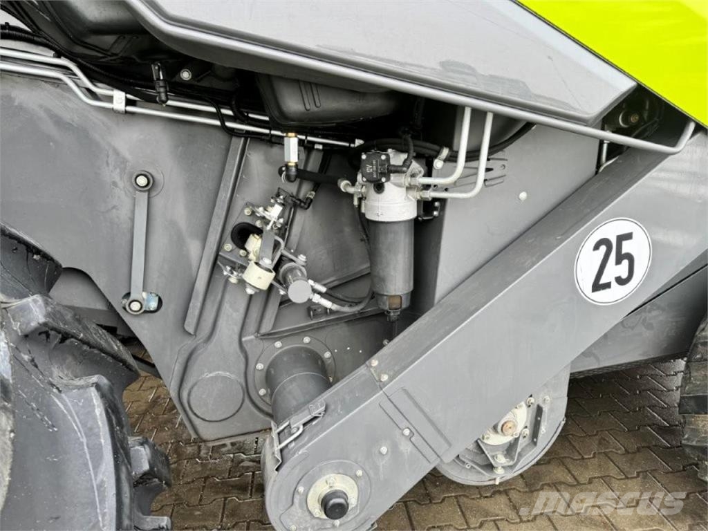 CLAAS Lexion 8900 TT Kombajni