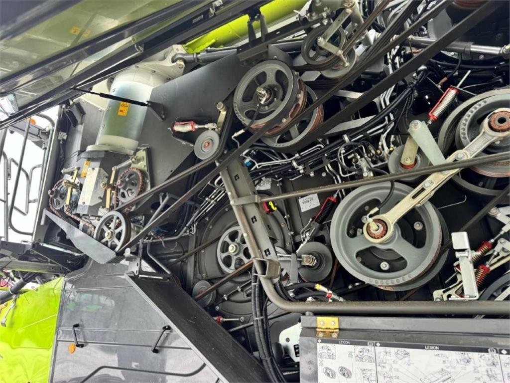 CLAAS Lexion 8900 TT Kombajni