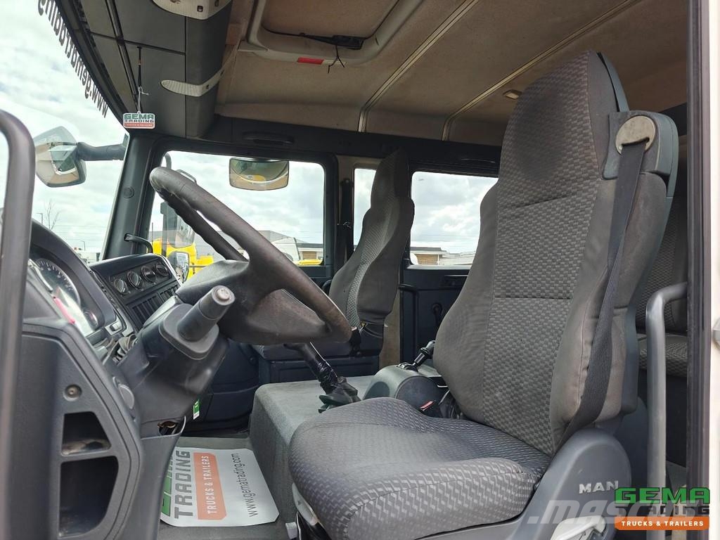 MAN TGL 12.210 4x2 Double Cab Euro4 - Doka - Open Load Flatbed / Dropside trucks