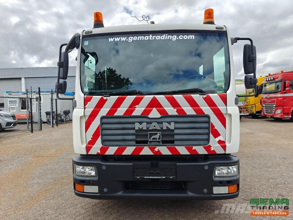 MAN TGL 12.210 4x2 Double Cab Euro4 - Doka - Open Load Flatbed / Dropside trucks