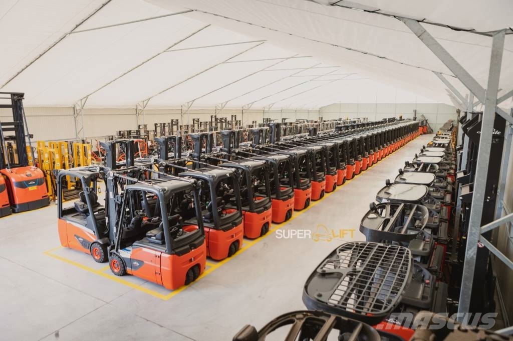 Jungheinrich ERC214 Stand-in stackers