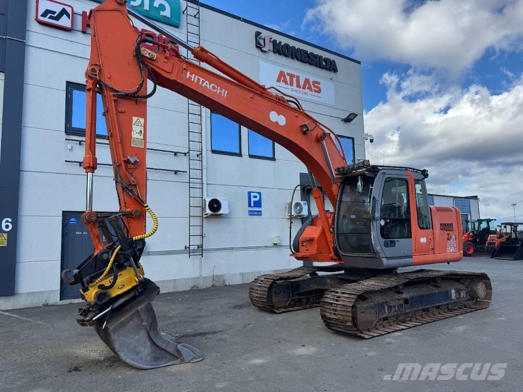 Hitachi ZX225USR PYÖRITTÄJÄLLÄ Crawler excavators