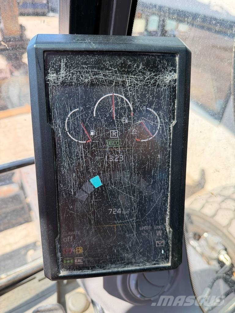 Volvo EW 220 E EW220 - EW 180 - EW 200 حفارات بعجل