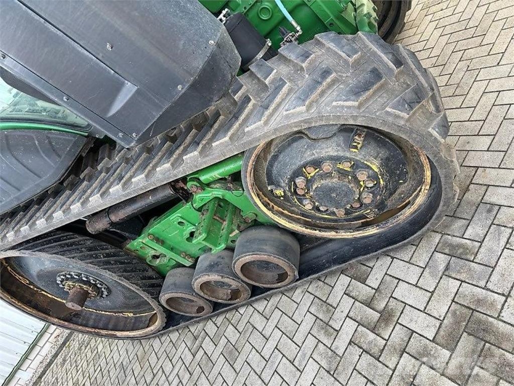 John Deere 8320RT Tractors