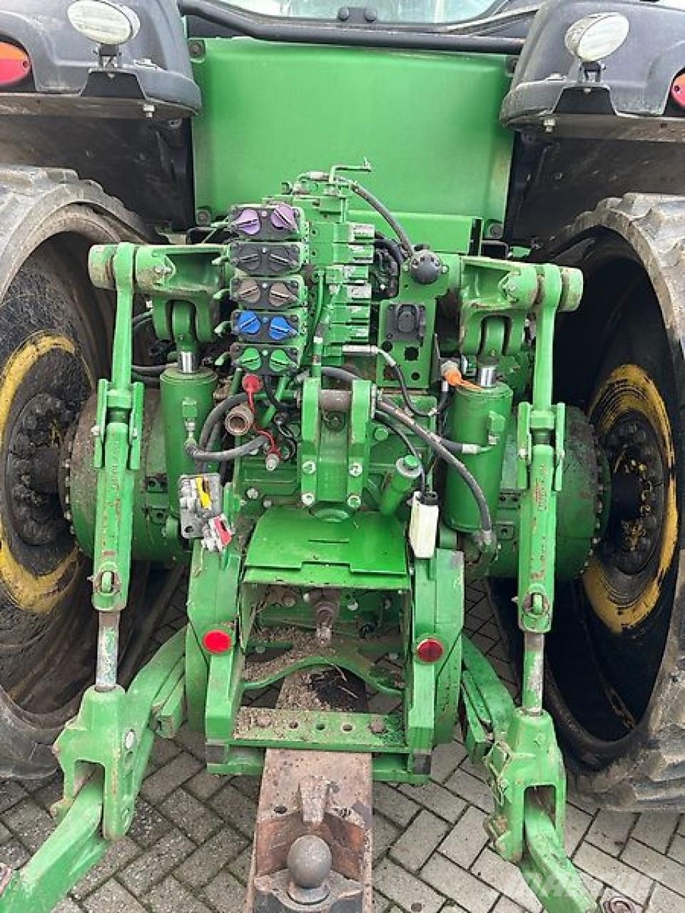 John Deere 8320RT Tractors