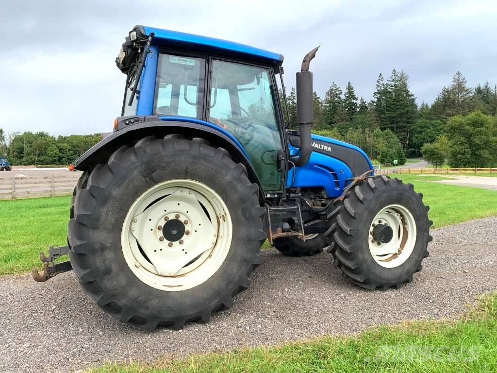 Valtra N141 Tractor Лесохозяйственные тракторы