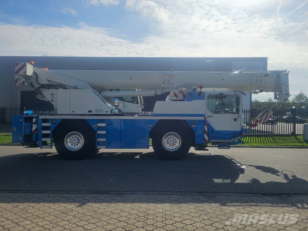 Liebherr LTM 1040-2.1 All-Terrain-Krane