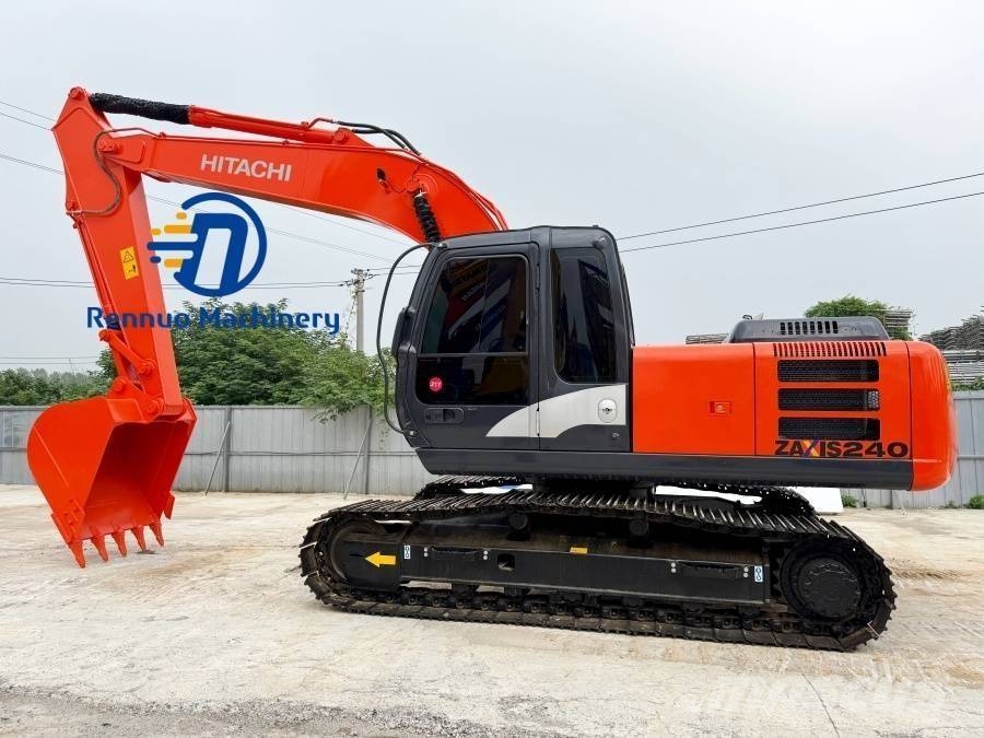 Hitachi ZX 240 Εκσκαφείς με ερπύστριες