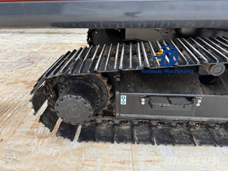Hitachi ZX 240 Εκσκαφείς με ερπύστριες