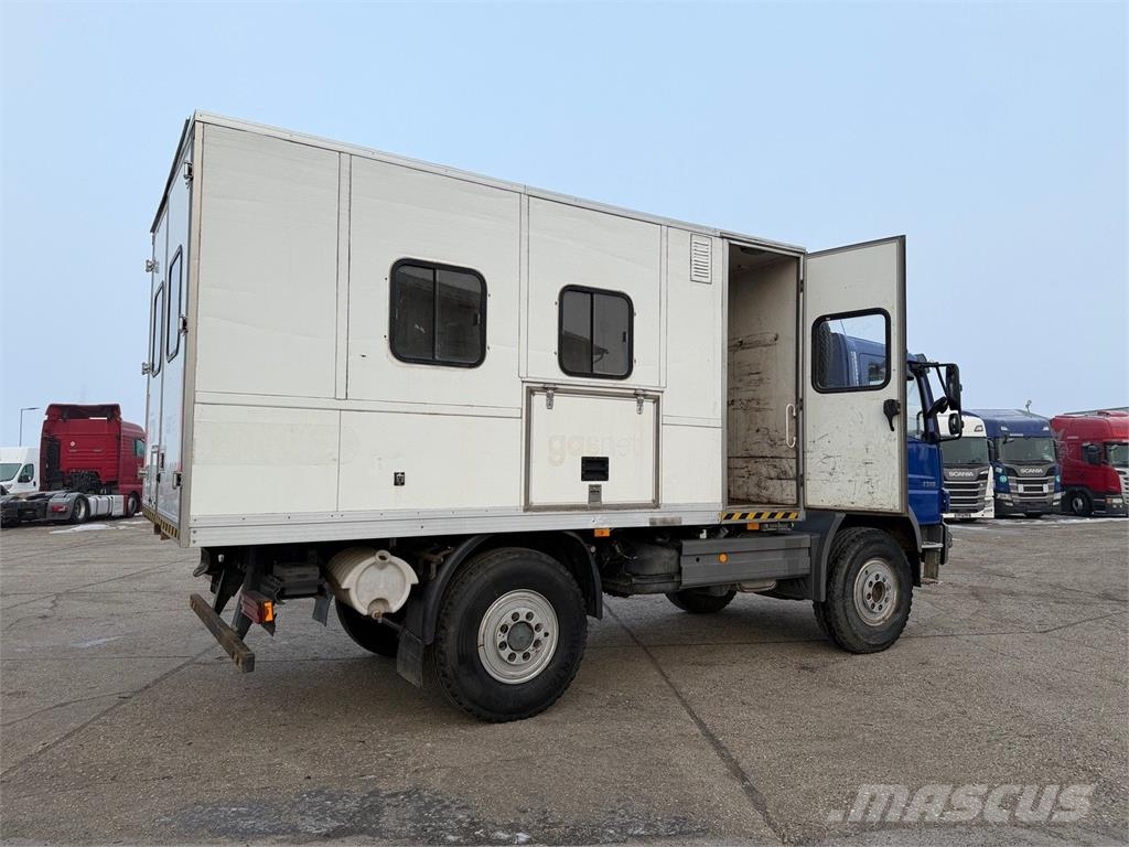 Mercedes-Benz Atego VIN 013 商务面包车