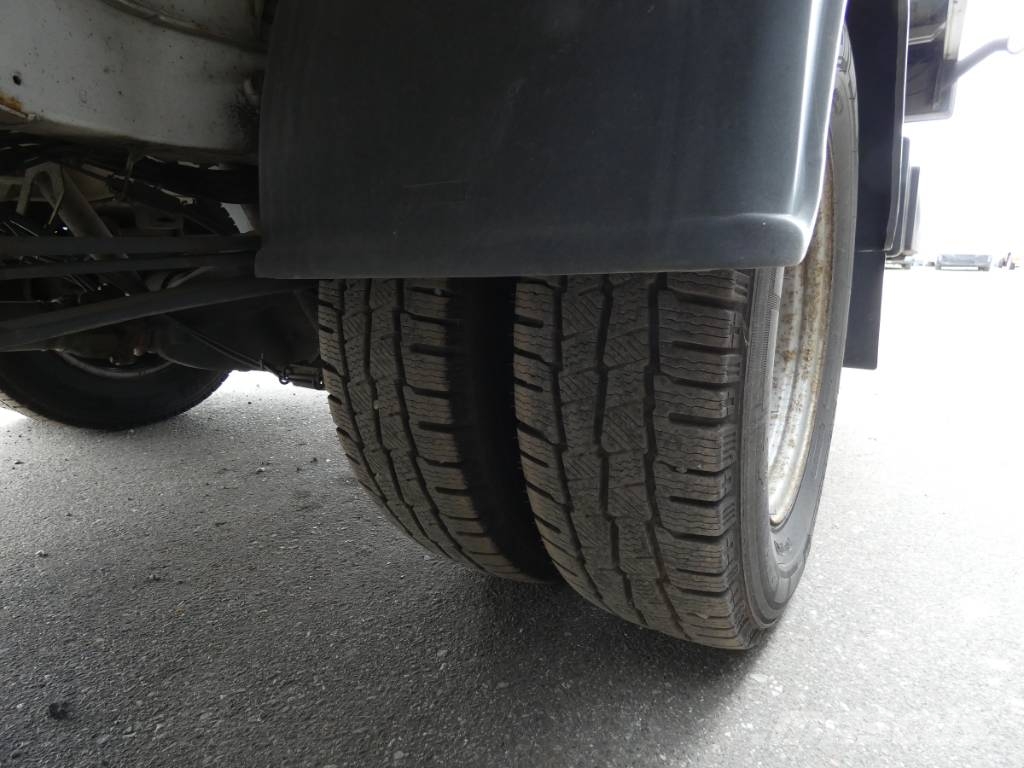 Mercedes-Benz Sprinter 516 شاحنات ذات هيكل صندوقي