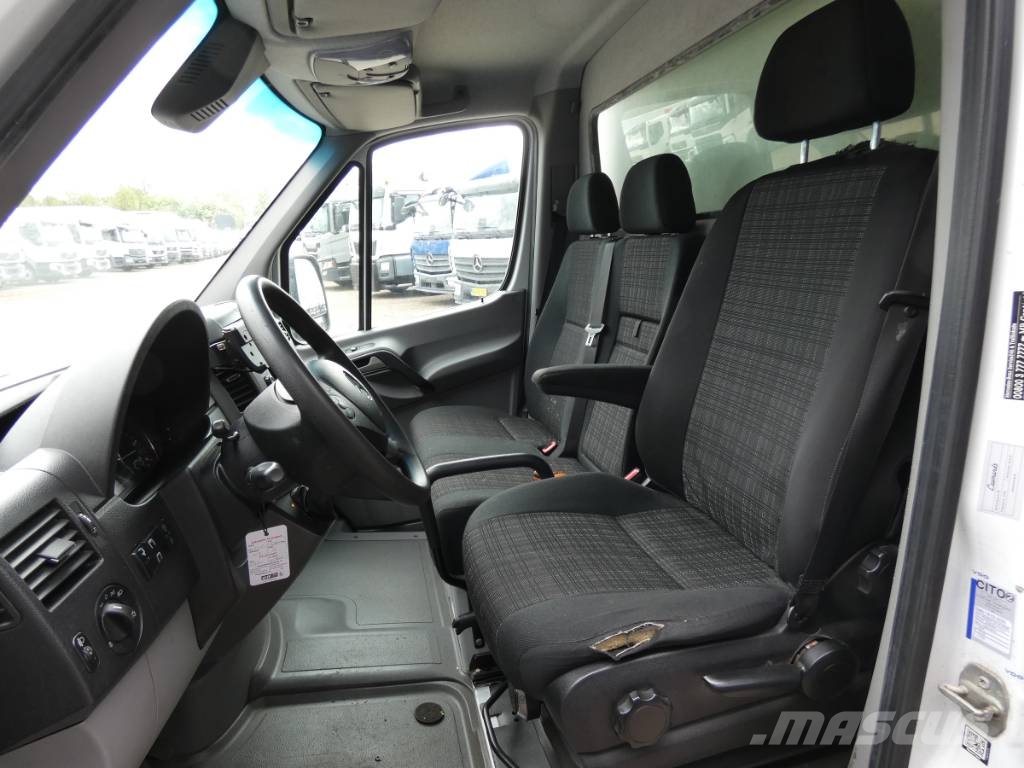 Mercedes-Benz Sprinter 516 شاحنات ذات هيكل صندوقي