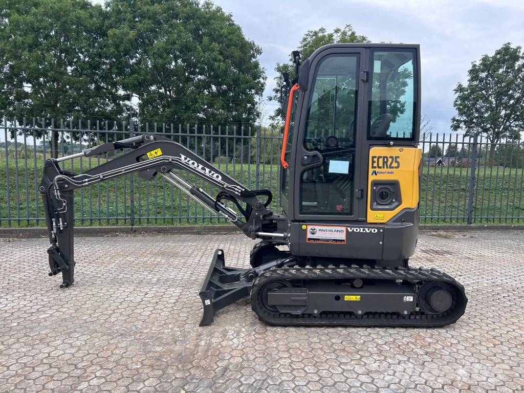 Volvo ECR25 Electric – 100% Electric Compact Excavator Minigraafmachines < 7t