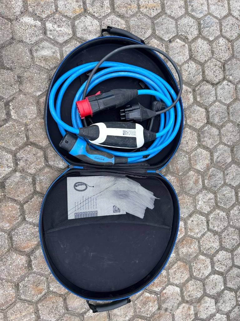 Volvo ECR25 Electric – 100% Electric Compact Excavator Minigraafmachines < 7t