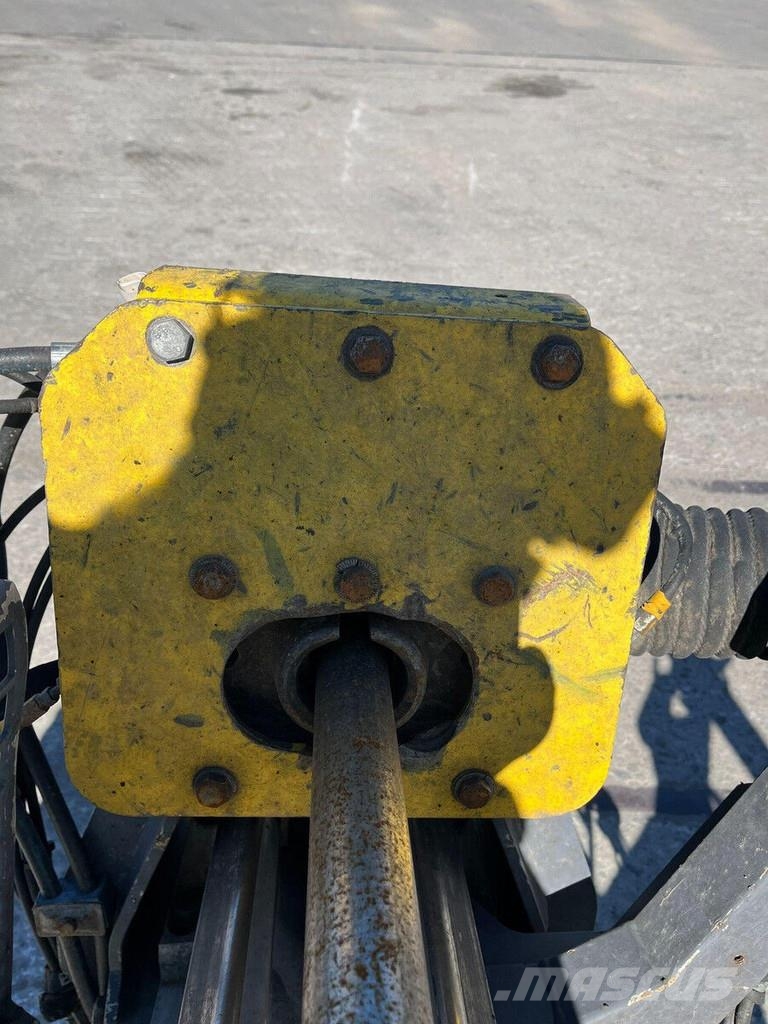Epiroc Flexiroc T30R-03 مثاقيب ثقيلة