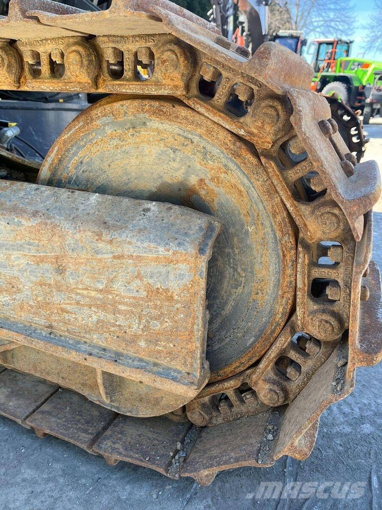 Epiroc Flexiroc T30R-03 مثاقيب ثقيلة