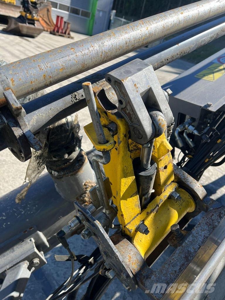 Epiroc Flexiroc T30R-03 مثاقيب ثقيلة
