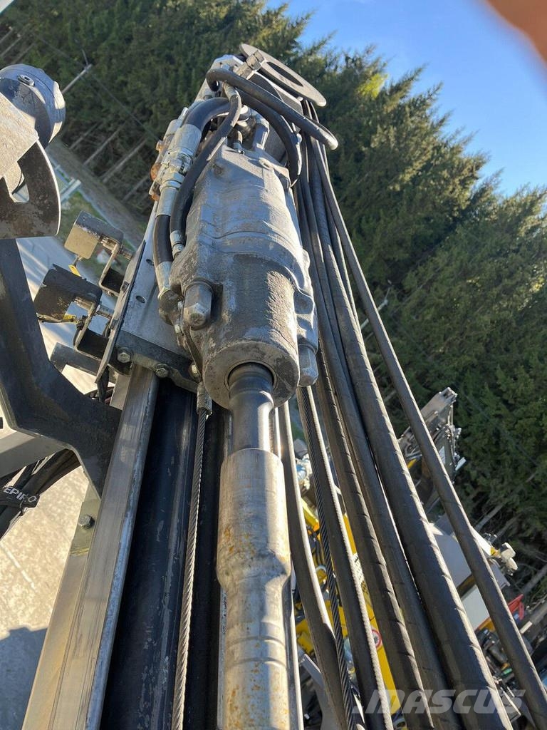 Epiroc Flexiroc T30R-03 مثاقيب ثقيلة