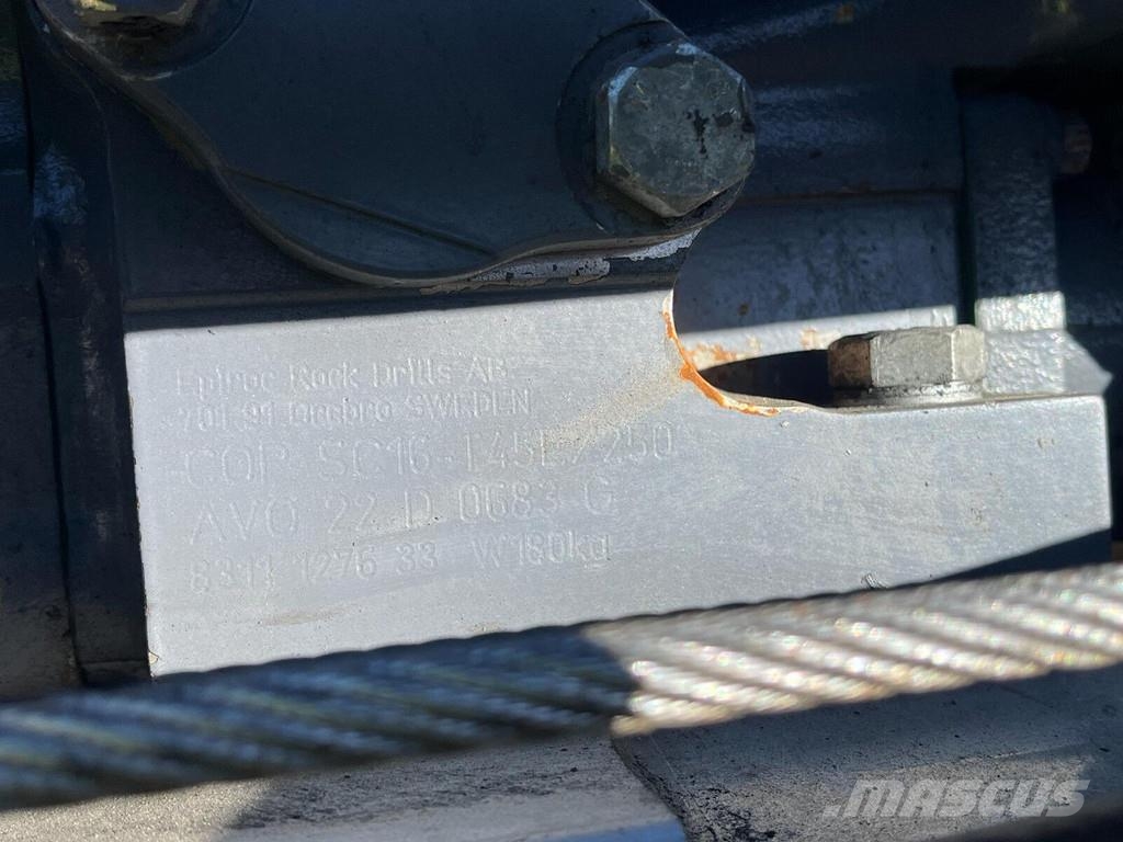 Epiroc Flexiroc T30R-03 مثاقيب ثقيلة