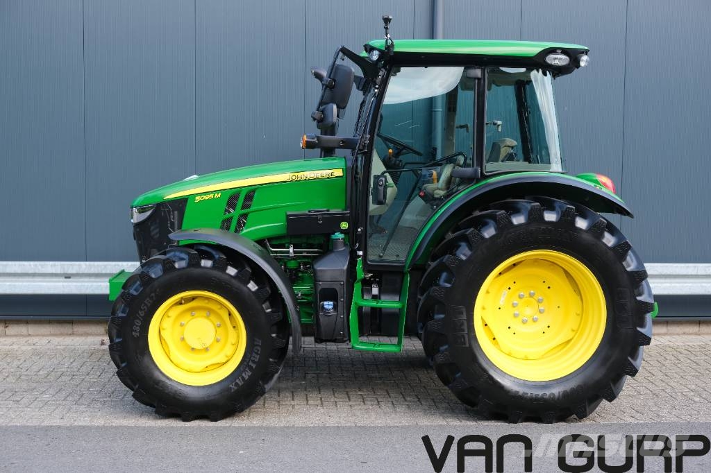 John Deere 5095 M | 2024 | 267h | (v.g.l. 6M95 ) Tracteur
