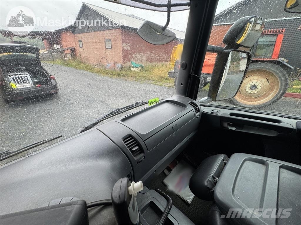 Scania P270DB4X2MLB Skåpbilar Kyl/Frys/Värme