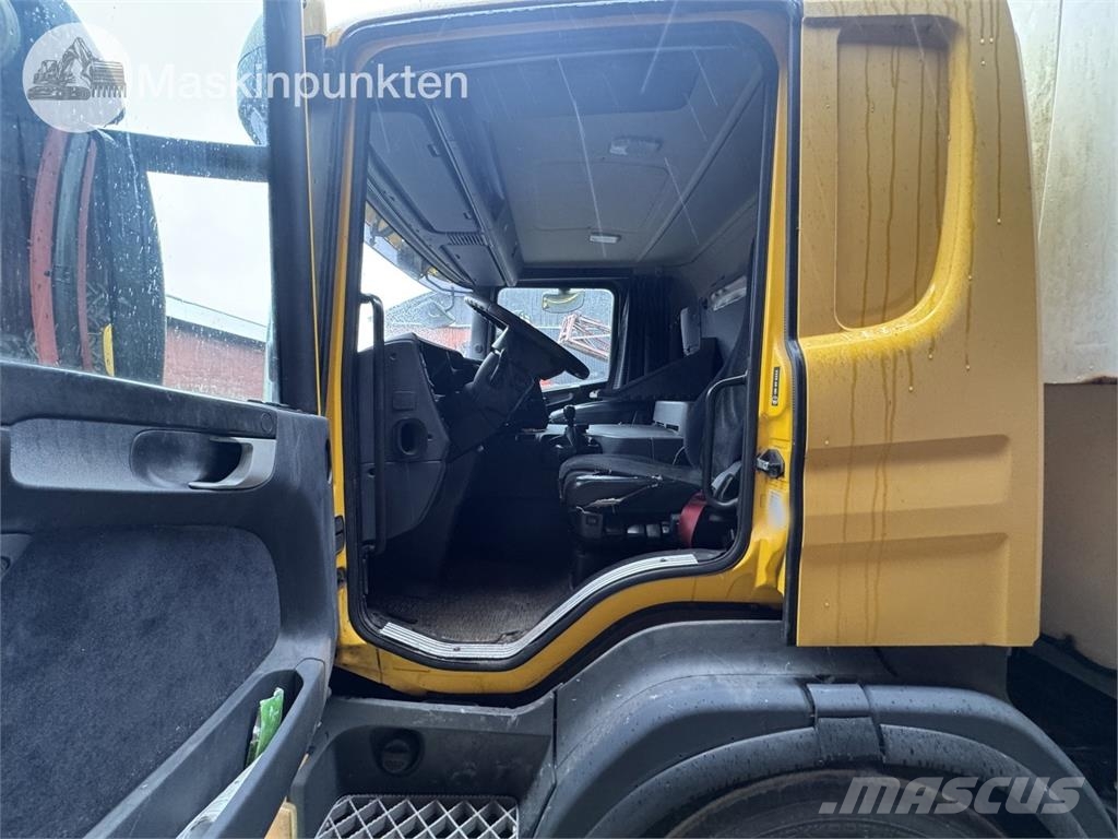 Scania P270DB4X2MLB Skåpbilar Kyl/Frys/Värme