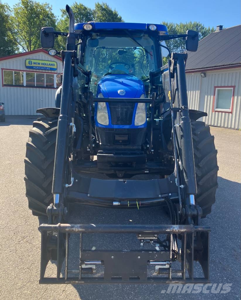 New Holland T 6040 Tractors
