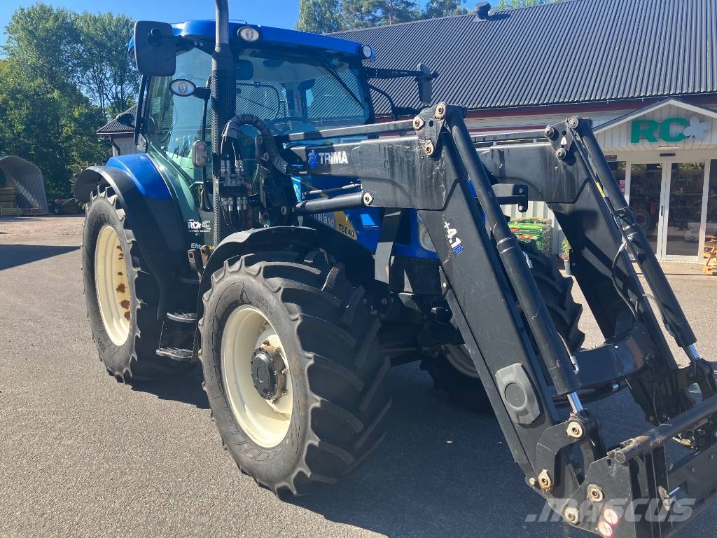 New Holland T 6040 Tractors