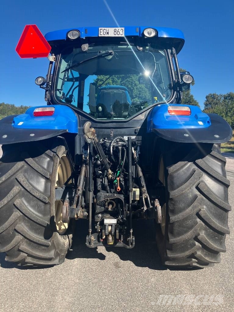 New Holland T 6040 Tractors