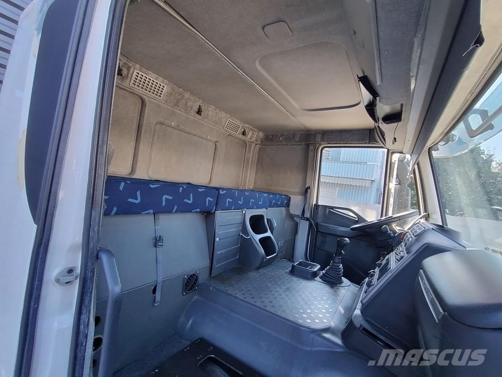 Iveco STRALIS LOW ROOF EURO 5 2008 -> Cabinas
