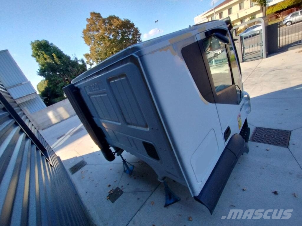 Iveco STRALIS LOW ROOF EURO 5 2008 -> Cabinas