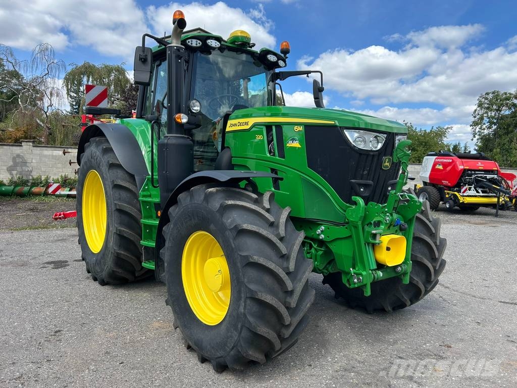 John Deere 6M 220 Tractores
