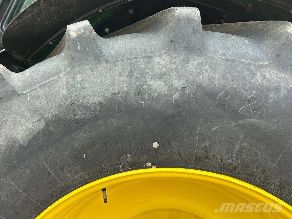 John Deere 6M 220 Tractores