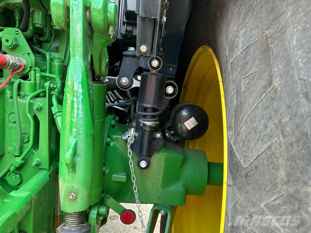 John Deere 6M 220 Tractores
