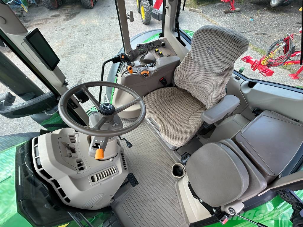 John Deere 6M 220 Tractores