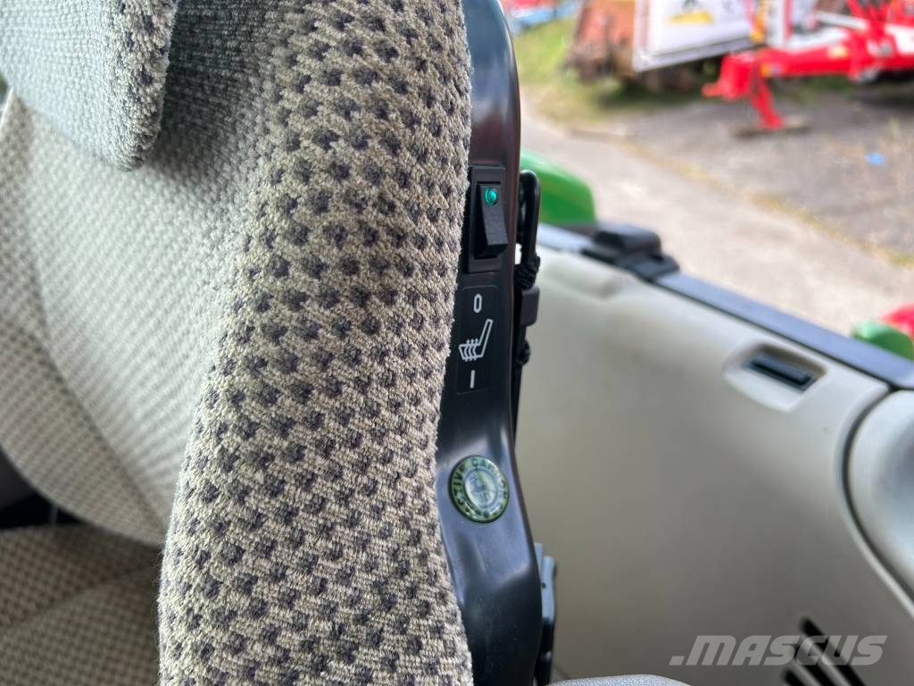John Deere 6M 220 Tractores
