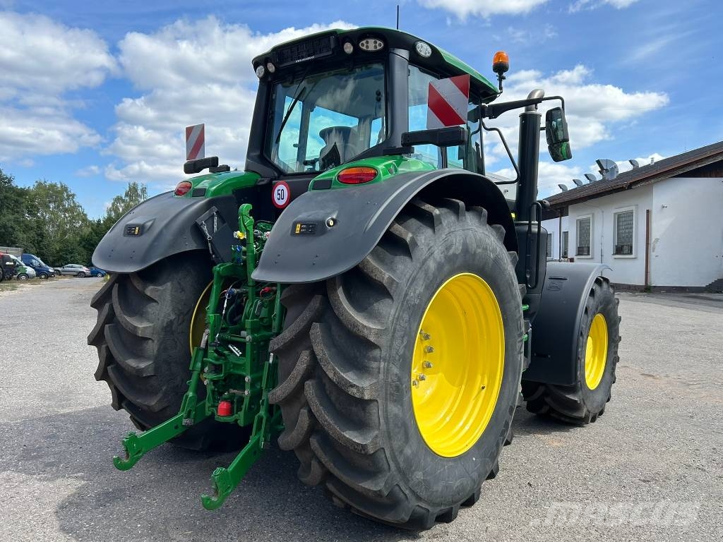 John Deere 6M 220 Tractores
