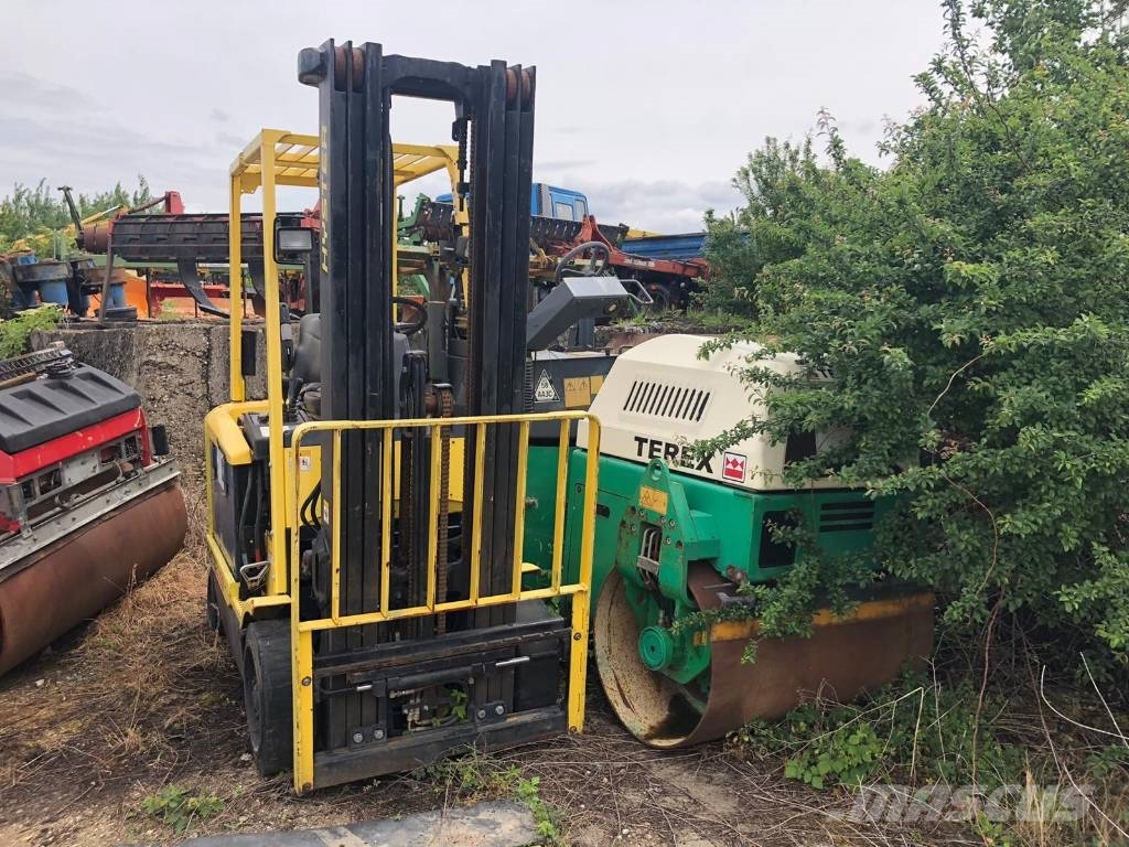 Hyster E 2.50 XM Electric forklifts